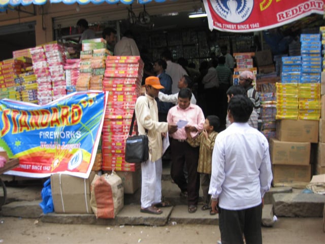 HJS members creating awareness in people regarding denigration of Deities through crackers - 1